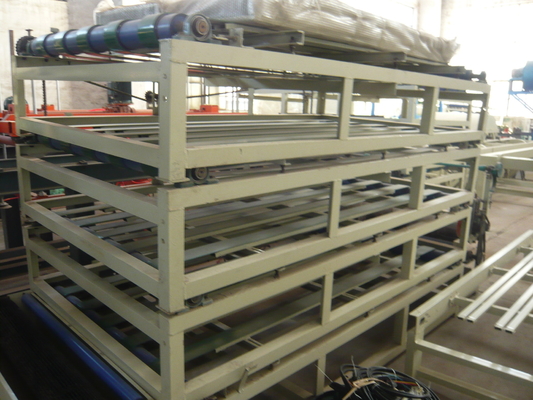 Macchine per la fabbricazione di porte in fibra di cemento con tecnologia di estrusione a doppio rullo