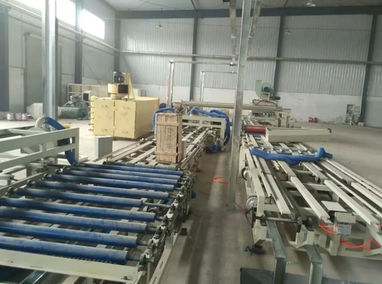 Macchina per la fabbricazione di piastrelle da tetto a onde a colori di paglia per materie prime Mgo / Mgcl / fibra di vetro