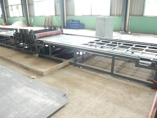 Macchina per la fabbricazione di piastrelle da tetto ad alta resistenza per 3 mm - 6 mm Spessore 6 m Lunghezza massima