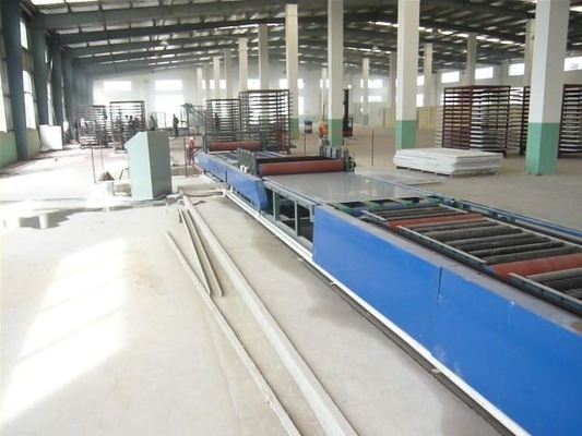 Macchina per la fabbricazione di piastrelle da tetto ad alta resistenza per 3 mm - 6 mm Spessore 6 m Lunghezza massima