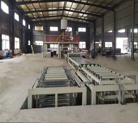 Linea di produzione resistente del pannello di parete del panino della fibra dei semi del bordo automatico del cemento